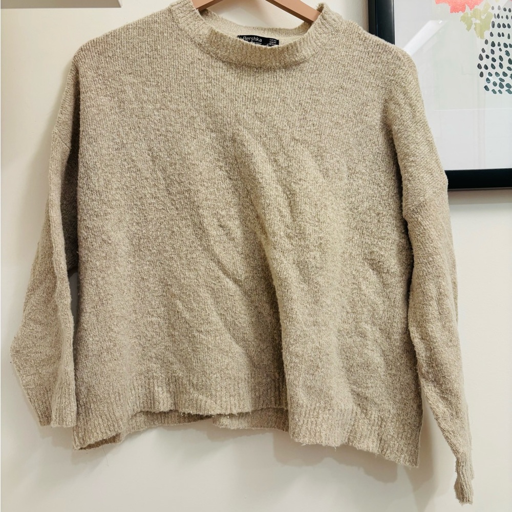 Bershka Cozy Beige Sweater
